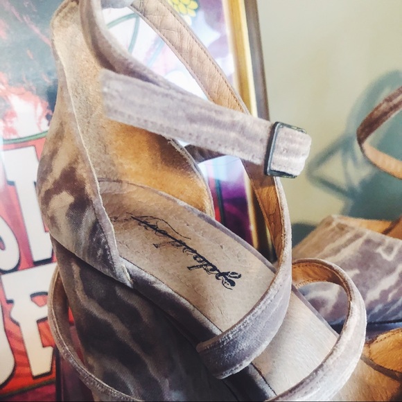 Free People Velvet Remi Platform Heels - Picture 7 of 9